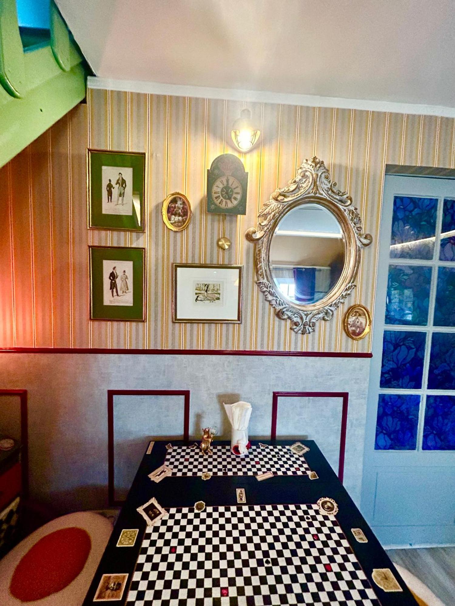 Wonderland21 Bed & Breakfast Saint-Germain-sur-Morin Ngoại thất bức ảnh